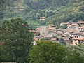 La Casaforte fra le case di San Didero, vista dal centro valle