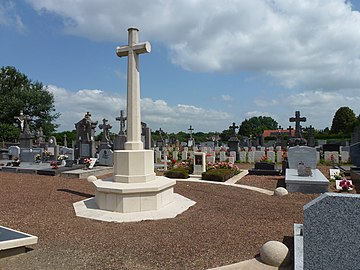 Le cimetière communal, la partie CWGC concernant la Guerre 1914-1918.
