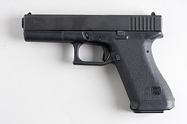 Glock 17 первого поколения