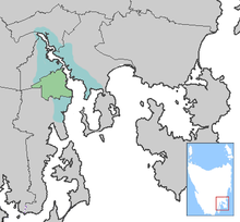 Geography of Hobart, showing the main part of the city on the west (green), and outer suburbs (blue) LGA Tas SE Hobart.png