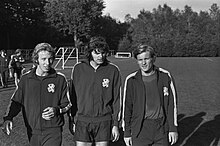 Nederlands elftal traint voor wedstrijd tegen DDR te Zeist vlnr debutanten J, Bestanddeelnr 925-0137.jpg