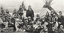 Nordic Sami people Lavvu 1900-1920.jpg