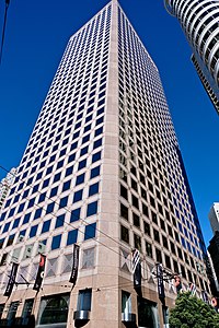 One Montgomery Tower desde la esquina de Kearny Street y Post Street