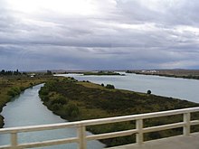 Superpaso de la rivero Santa Cruz ĉe Comandante Luis Piedra Buena, Argentino