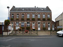 Skyline of Saint-Sauflieu