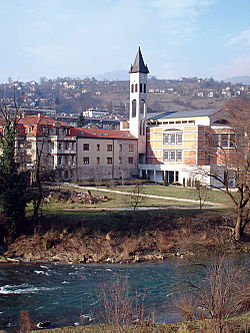 Samostan sv. Luke i župa Uznesenja BDM, Jajce.jpg