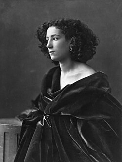 Sarah Bernhardt Nadarin kuvaamana