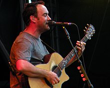 Dave Matthews performing in 2009