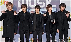 FT Island from acrofan.jpg