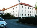 Großsiedlung Trachau: Häuserzeile über L-förmigen Grundriss (Einzeldenkmal zu ID-Nr. 09217340)