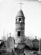 La lanterne dans le cimetière (fin XIXe siècle, début XXe siècle)