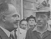 Kurt Seipel (rechts) bei der Rückkehr 1955 mit Bundeskanzler Julius Raab (links)