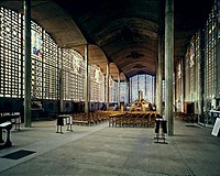 Interior de Notre-Dame du Raincy,[9]​ de Auguste Perret.