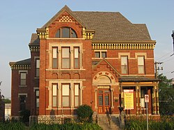 Montgomery County Jail and Sheriff's Residence in the morning.jpg