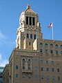 O edificio Plummer, Clínica Mayo, Rochester, Minnesota, alberga o 56-campana Rochester carillón, con campás instaladas en 1928 e 1977.