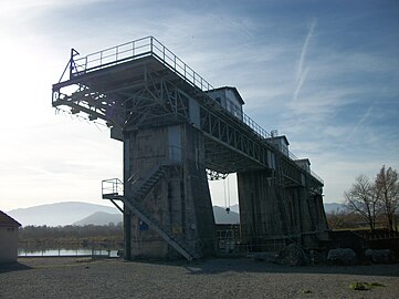 Barrage d'Ausson, vue vers le sud-ouest depuis Pointis-de-Rivière.