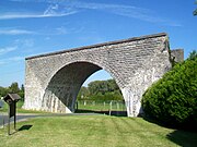 Spoorviaduct in Saint-Vaast, Rue du Fin