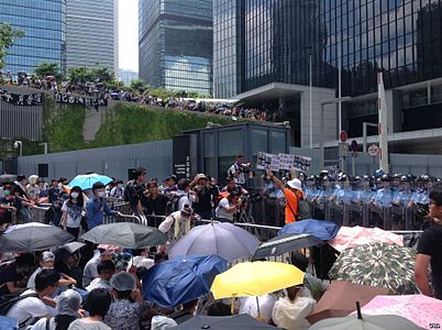 港警方清場公民廣場 (2).jpg