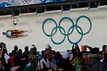 Die US-amerikanische Rennrodlerin Julia Clukey bei den Olympischen Winterspielen 2010