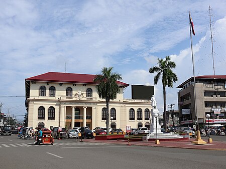 Capiz Provincial Capitol in Roxas City, the seat of the provincial government Capiz Capitol with Rizal statue (Magallanes Street, Roxas, Capiz; 10-19-2022).jpg