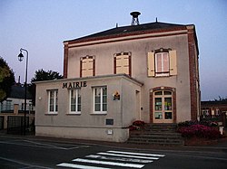 Skyline of Châtillon-en-Dunois