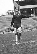 Melbourne Hall of Fame Legend, Brownlow Medallist and two-time premiership player, Don Cordner