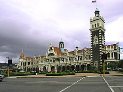 Dunedin Railway Station 2.jpg