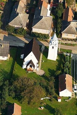 Gyügye Europa Nostra-díjas református temploma légifotón