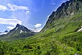 Kolåstinden sett fra Standalsida. Fingeren helt til venstre i bildet.