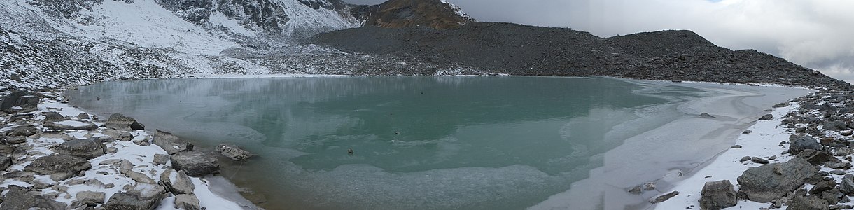 Der zweite See auf 2345 m, 17 Höhenmeter oberhalb des Tambosee.