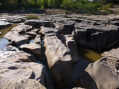 Les roches des cascades de l'Aille, plaine des Maures