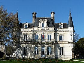 La mairie de Ribérac