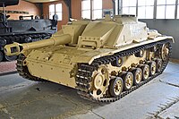 クビンカ戦車博物館の展示車両。30mm増加装甲が車体前面にボルト留めされたG型車台の初期生産型。