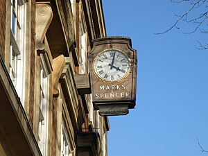 English: The Marks and Spencer clock Marks is ...