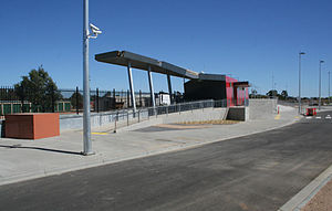 Wendouree railway station, Victoria.jpg