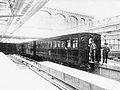 Der gute alte Victor von Röll bezeichnete die 1900 eröffnete Métro Paris ebenso wie die ältere London Underground in seiner berühmten Enzyklopädie des Eisenbahnwesens durchweg als "Stadtbahn"