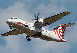 EuroLOT'a ait bir ATR 42-500