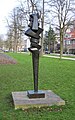 sculptuur Embrace (1962) Sorel Etrog, Utrecht