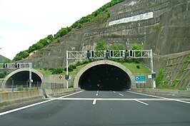 De O-52 bij de Ayran-tunnel