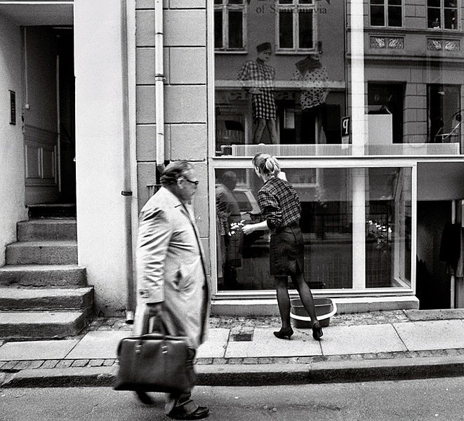 File:Copenhagen 1987. Street photography.jpg