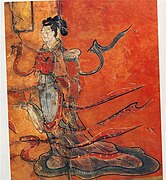 Figura femenina vistiendo la ropa de tsa-chü chui-shao, de una pintura de laca sobre madera, siglo V.