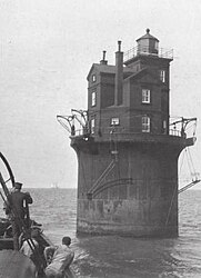 Fourteen Foot Bank Light