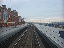 Harwich International railway station, platforms from footbridge - geograph.org.uk - 993687.jpg
