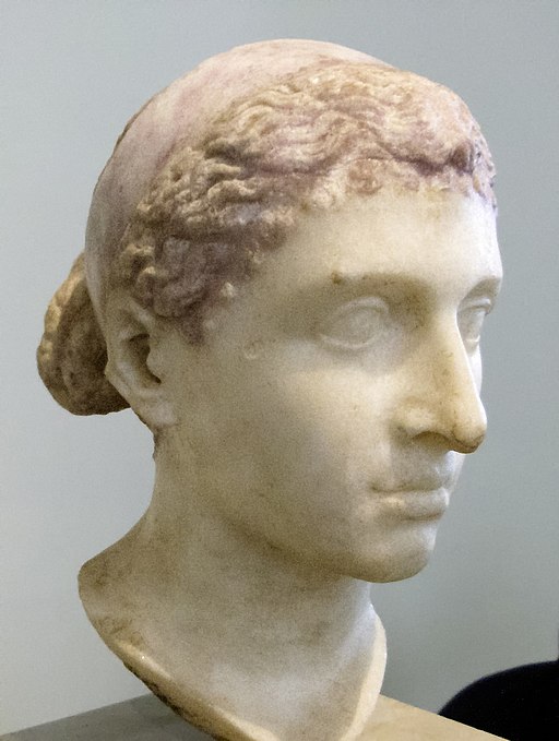 Photograph of an ancient Roman marble sculpture of Cleopatra VII's head as displayed at a Altes Museum in Berlin