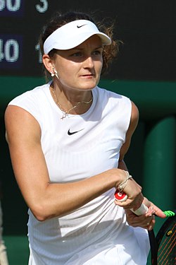 Jesika Malečková ve Wimbledonu 2022