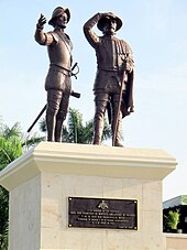 Monument in Merida to Montejo the Elder and his son. Monumento a los Montejo.jpg