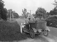 Pošťák doručuje dopis, York county, Maine, 1930