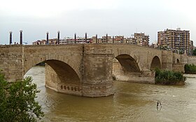 Image illustrative de l’article Pont de pierre (Saragosse)