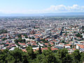 Vue générale de la ville moderne de Serrès depuis l'acropole.