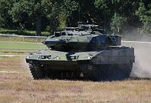 Rootsi Stridsvagn 122 lahingutank õppustel.